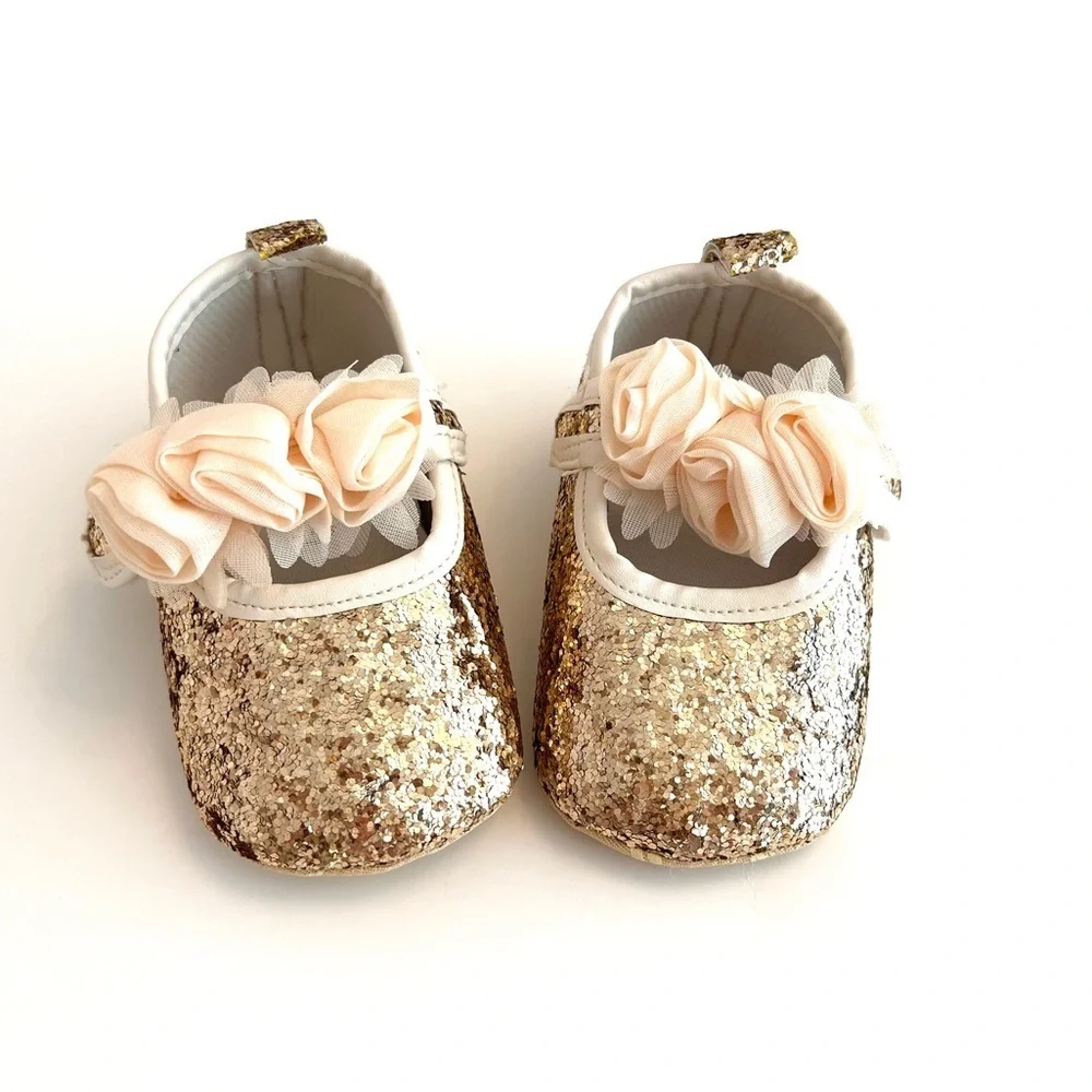 NEW Gold Glitter Baby Dress Shoes w/Floral Accent BABY Size 3 - New Without Tags